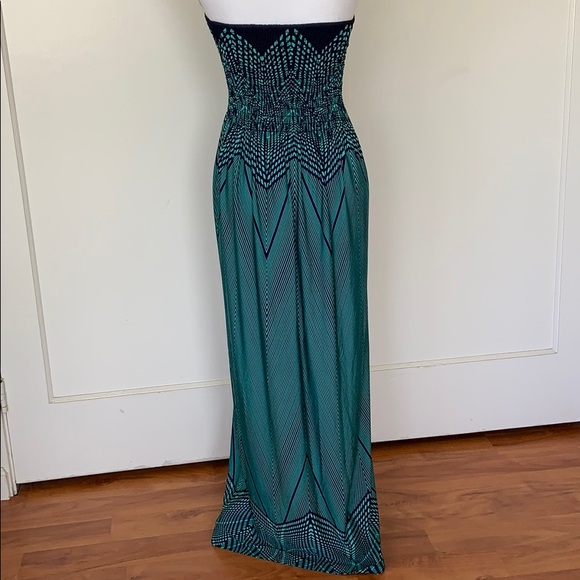 Beautiful Strapless Ruched Top Maxi Dress - Picture 5 of 5